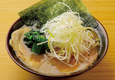 豚骨100％家系ラーメン