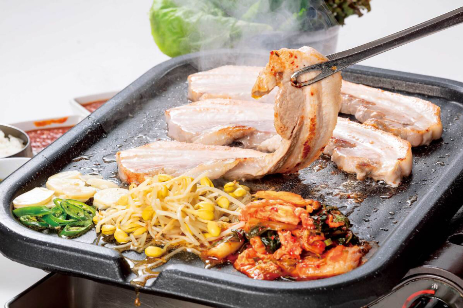 韓国屋台の美味しさと楽しさが味わえる「赤豚屋」