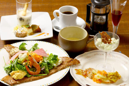 幸田町「Cafe & A Symmetry(アシンメトリー)」さんでガレットランチ♥