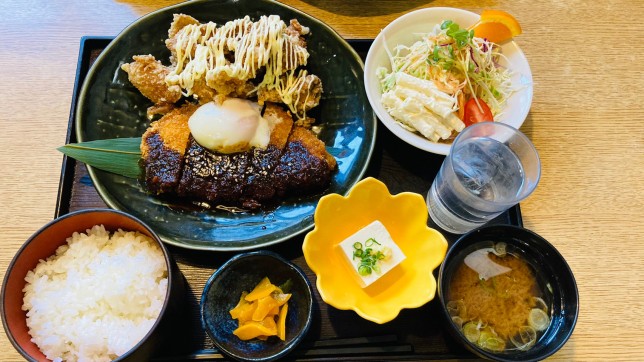 味噌カツ×鶏のから揚げの満腹セット