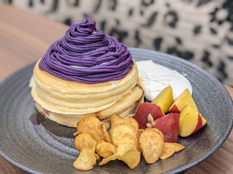 紫いものモンブランパンケーキ 1380円