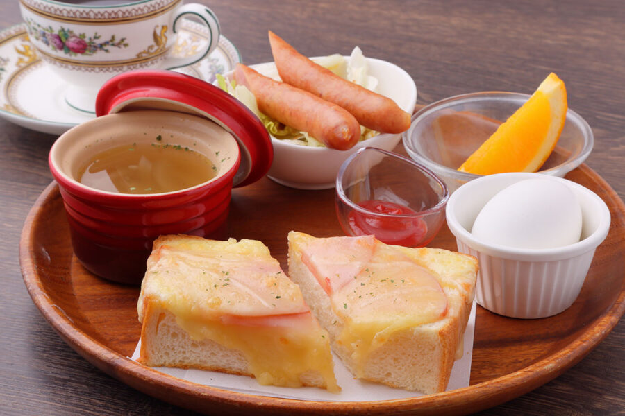 [モーニング] ハムチーズトースト ¥800～（税込）