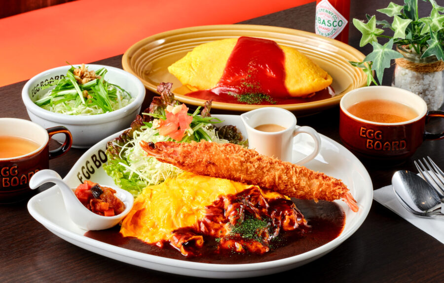 （手前）選べるディッシュランチ　2,079円