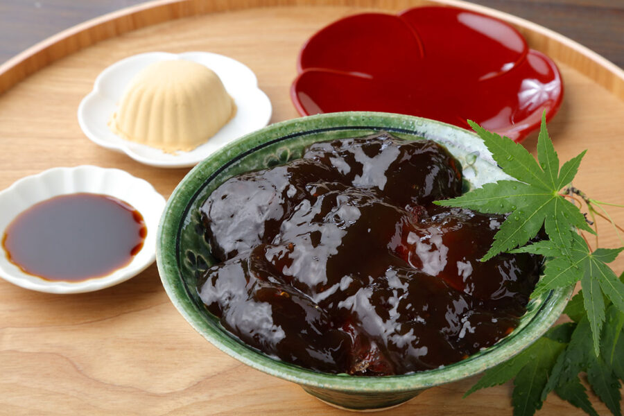 黒わらびもち　800円