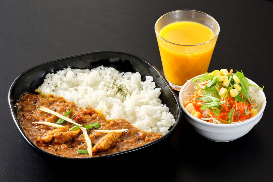 スパイシーチキンカレー 1,430円