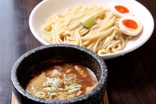 毎年好評の「すだちつけ麺」が、今年も夏季限定で登場！！「つけ麺 丸和 岡崎分店」...