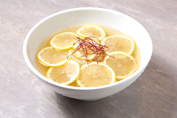 密かな人気を集める「冷麺」に、夏限定の「レモン冷麵」が登場！！
