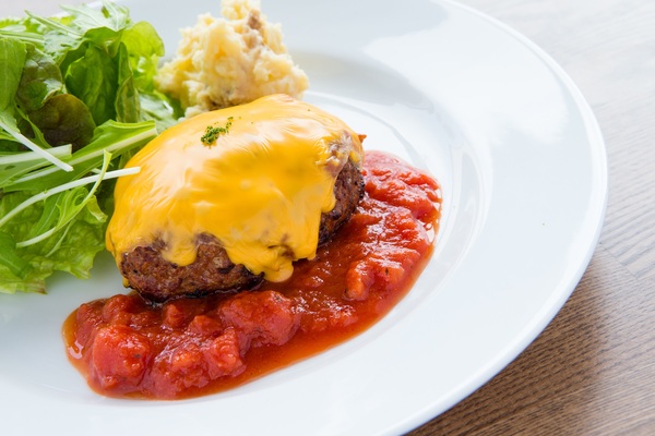 本日11/30ランチ、ディナー共にお席まだまだ空いております。