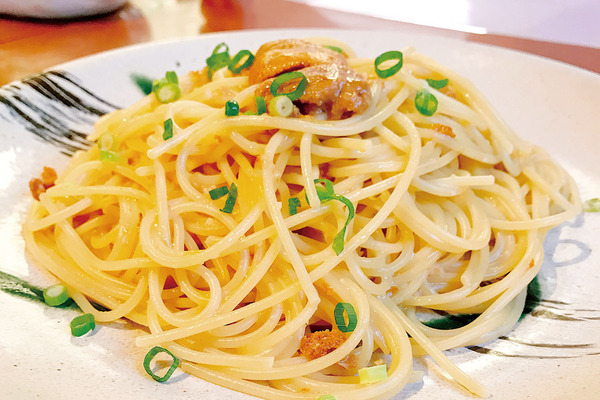 季節限定のパスタが選べる、デザート付ランチに舌鼓