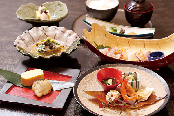 個室でゆったり贅沢ランチタイム♪土日お昼もOKの「ミニ会席」も新登場!!