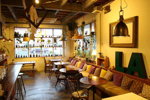 【西尾市・CAFE LAMA】2026年GW営業のお知らせ｜5/5(火)はランチ...