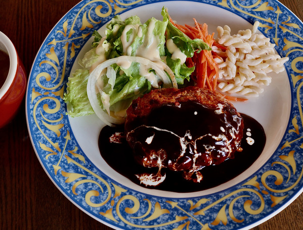 本日5/4のランチはご予約のお客様でお席うまっております。
お席空き次第のご案...