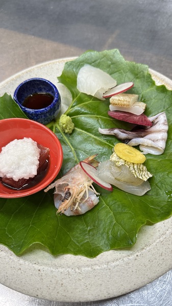 初夏の食材でお待ちしております。
〈西尾和食〉〈西尾和食個室〉
〈和食ランチ...