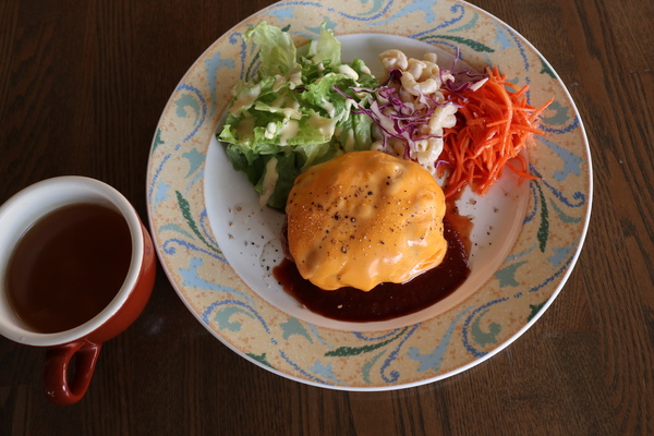 本日8/14ランチ、ディナー共にお席に余裕がございます。
テイクアウトご注文、...