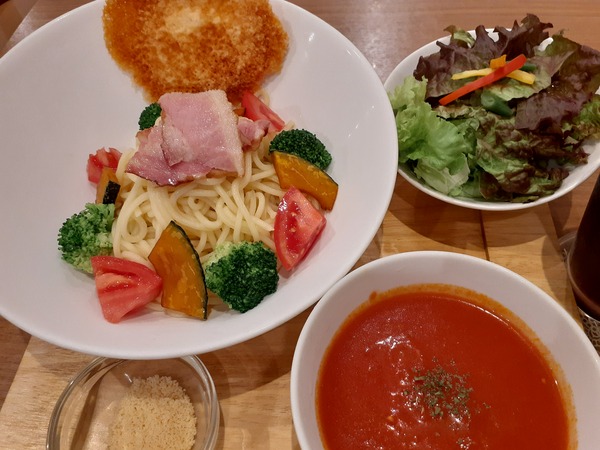 【豊田カフェ】まだまだ暑い！生麺の冷製パスタでさっぱりランチはいかがでしょうか？