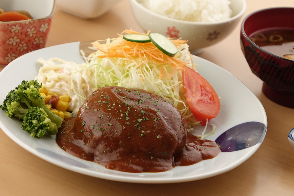 デミグラスハンバーグ定食 味ふうせん Chaoo Jp