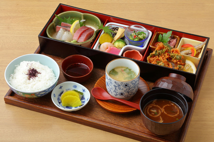 おすすめ 和食なら岡崎市のnippon食の森 あざれあ 平日限定ランチセット 華セット Chaoo Jp